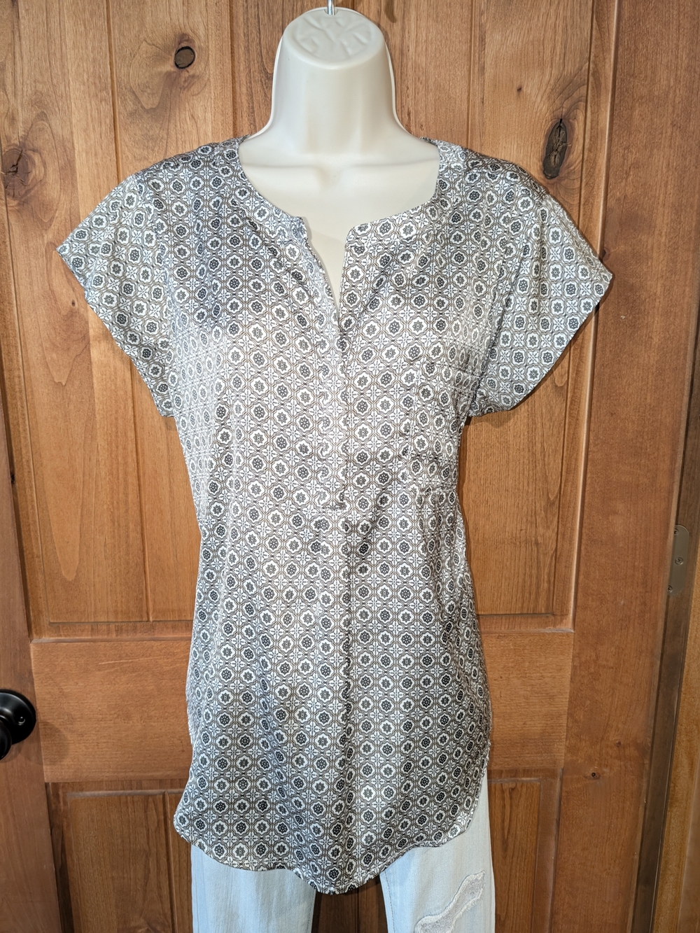 Liz Claiborne Tan Geometric Cap-Sleeve Tunic